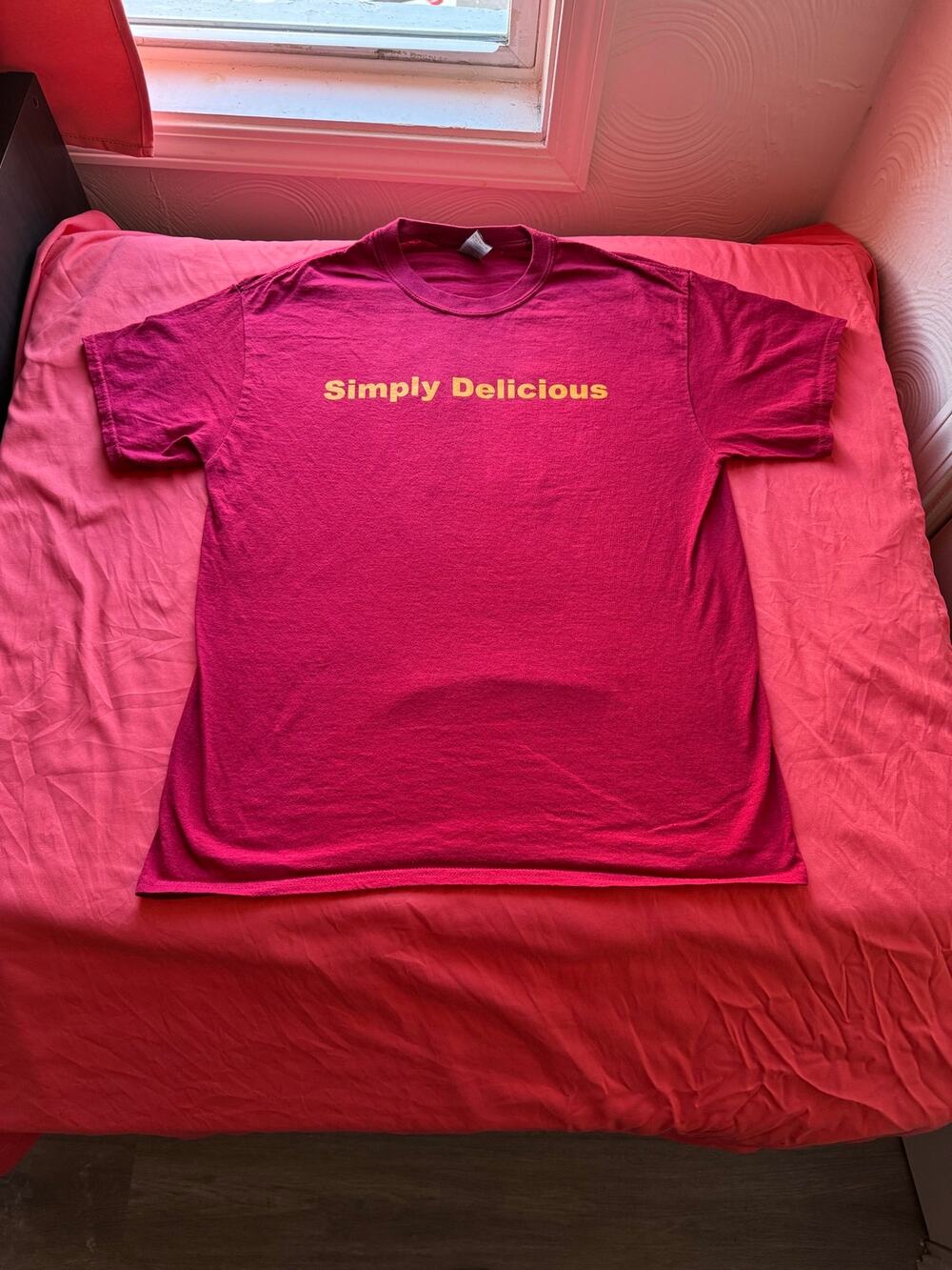Flawless Delicious Tamales San Antonio Promo Graphic Tee - Size L